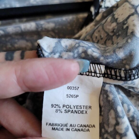 Laura Petites Brown, Black and Tan Animal Print Ruffle tank top EUC - Picture 5 of 6